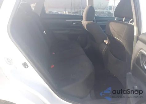 2015 Nissan Altima 2.5 S z USA, uszkodzony, nr VIN 1N4AL3AP3FC278140